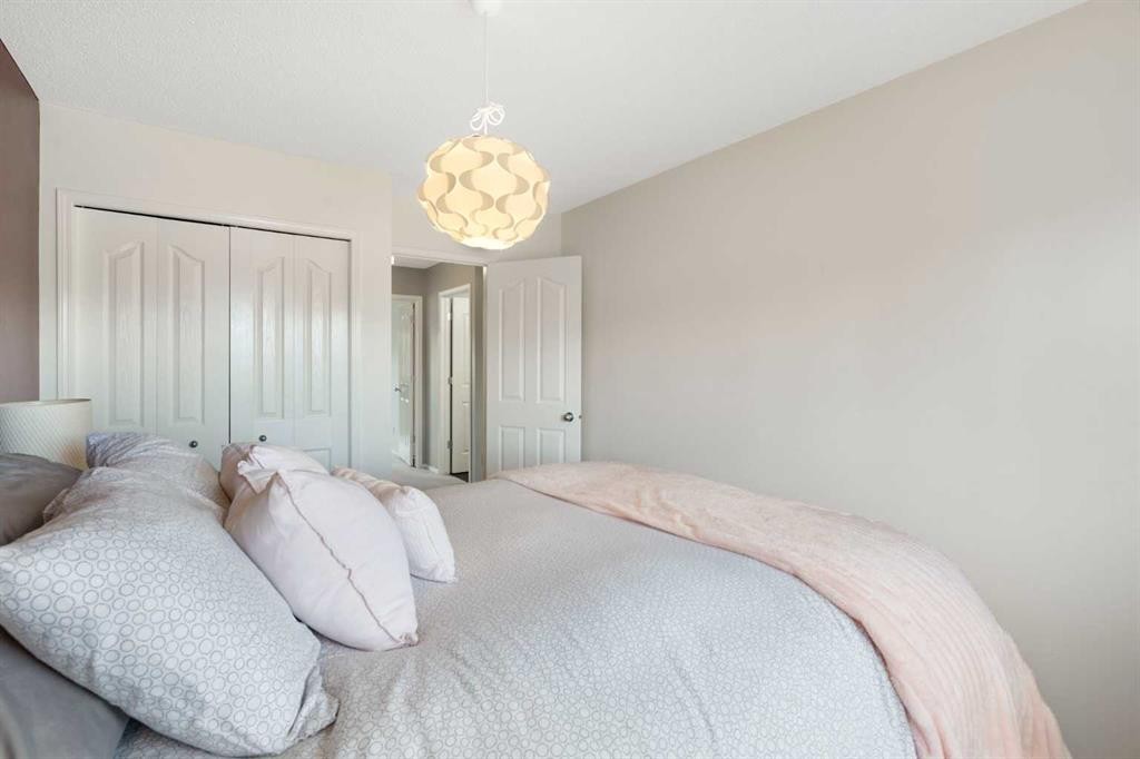 









4


West Springs

Way Southwest,
Calgary,




AB
T3H 4M4

