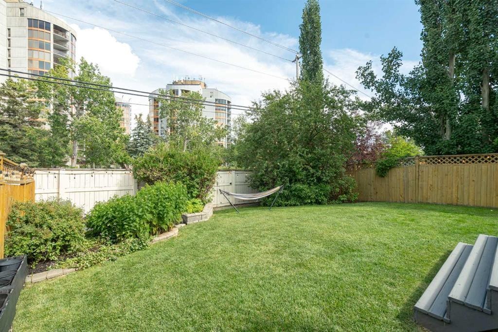 









4


West Springs

Way Southwest,
Calgary,




AB
T3H 4M4

