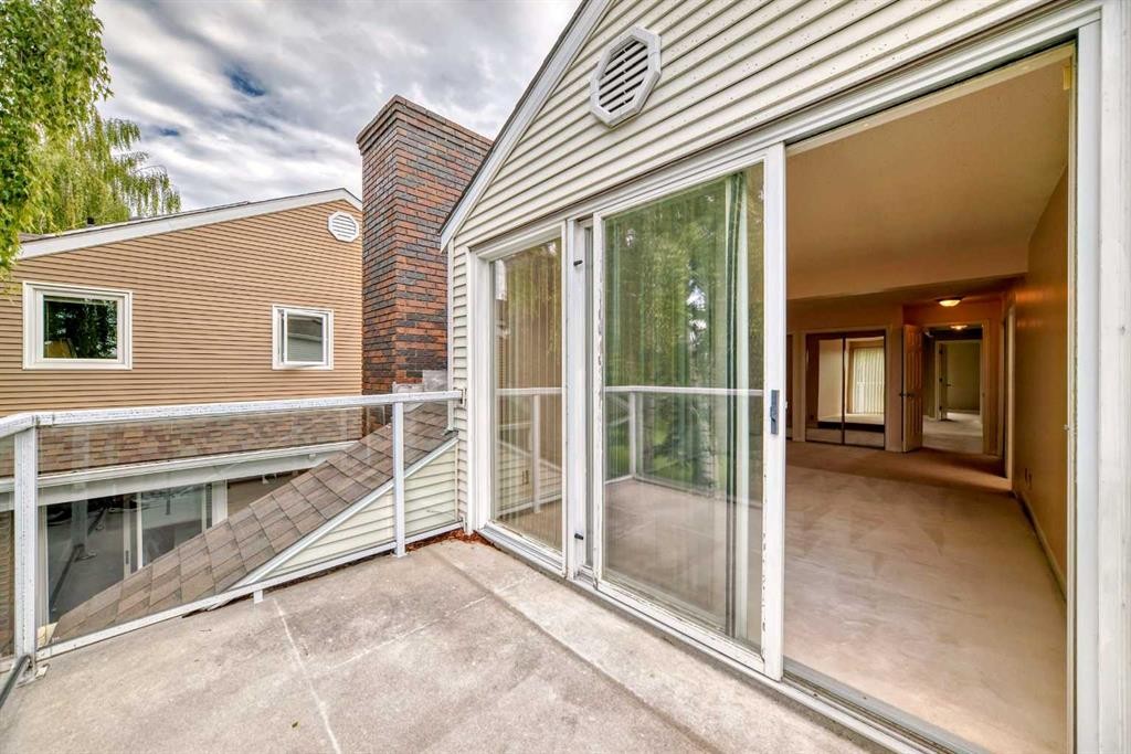 









275


Woodridge

Drive Southwest, 23,
Calgary,




AB
T2W 4S4

