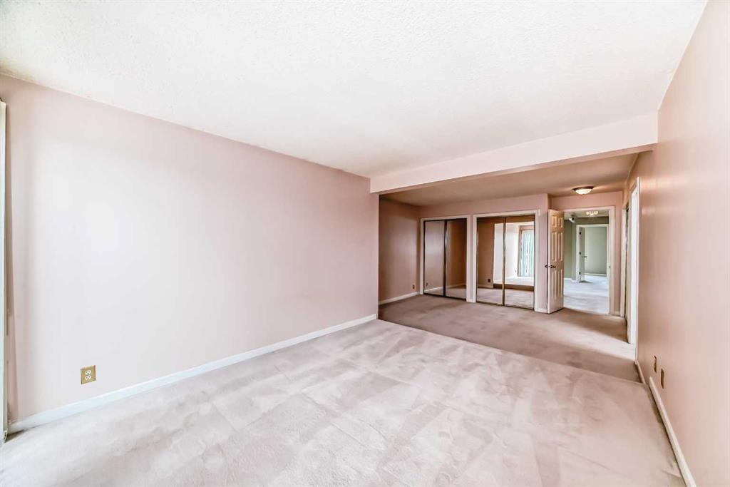 









275


Woodridge

Drive Southwest, 23,
Calgary,




AB
T2W 4S4

