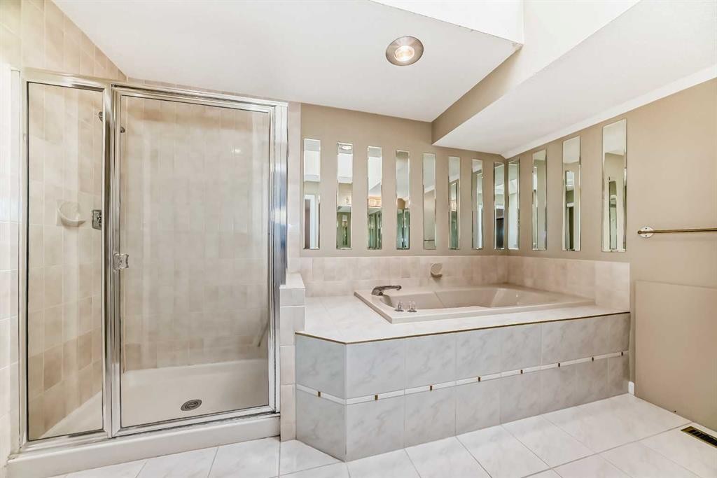 









275


Woodridge

Drive Southwest, 23,
Calgary,




AB
T2W 4S4

