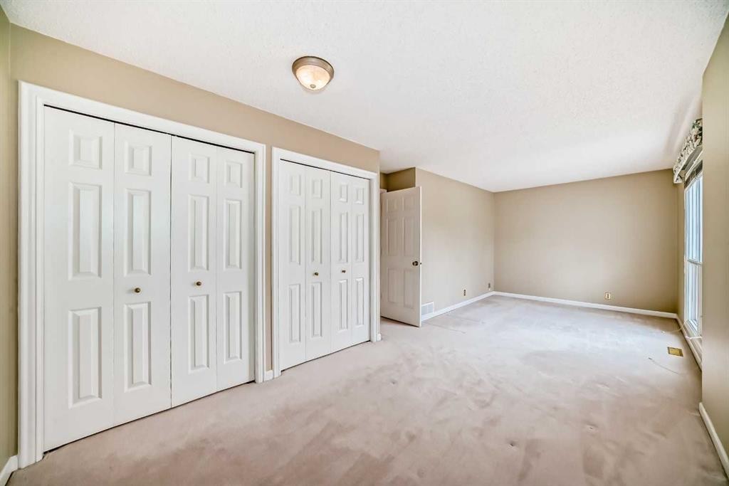 









275


Woodridge

Drive Southwest, 23,
Calgary,




AB
T2W 4S4

