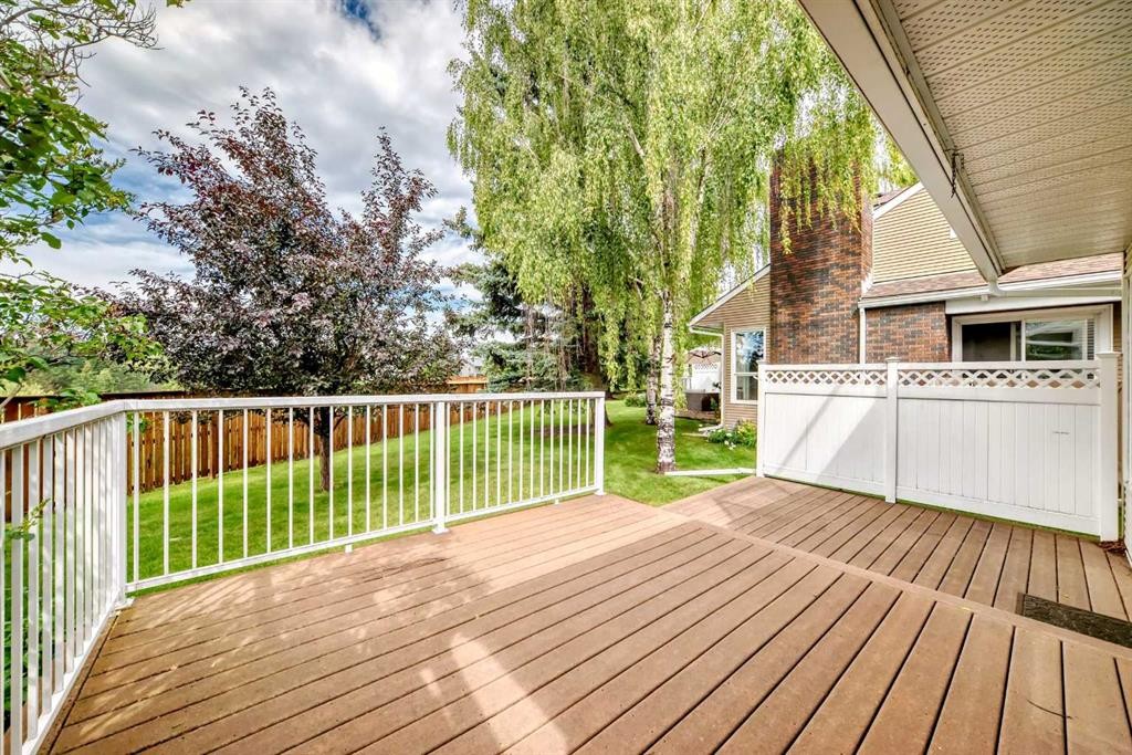 









275


Woodridge

Drive Southwest, 23,
Calgary,




AB
T2W 4S4

