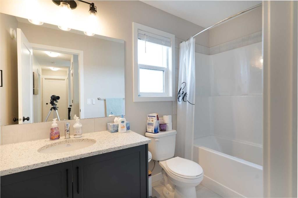 









228


Ravenstern

Crescent Southeast,
Airdrie,




AB
T4A 0T3


