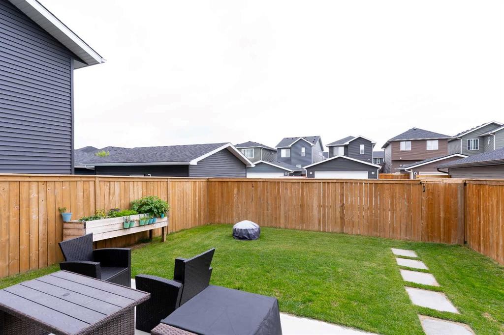 









228


Ravenstern

Crescent Southeast,
Airdrie,




AB
T4A 0T3

