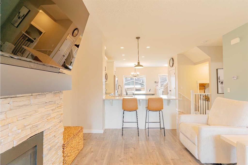 









228


Ravenstern

Crescent Southeast,
Airdrie,




AB
T4A 0T3

