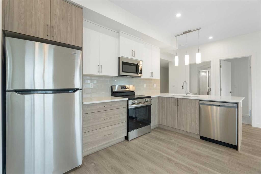 









2117


81

Street Southwest, 60,
Calgary,




AB
T3H 6H5

