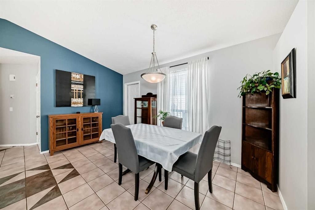









110


Applebrook

Circle Southeast,
Calgary,




AB
T2A 7T3

