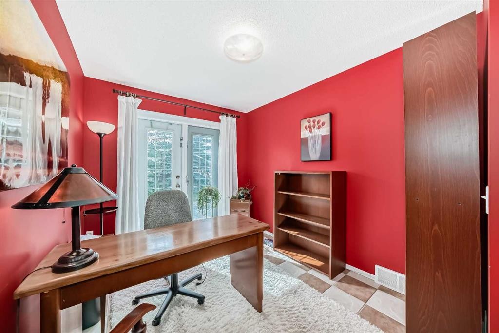 









110


Applebrook

Circle Southeast,
Calgary,




AB
T2A 7T3

