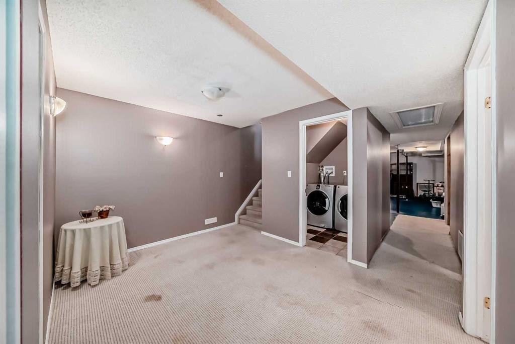 









110


Applebrook

Circle Southeast,
Calgary,




AB
T2A 7T3

