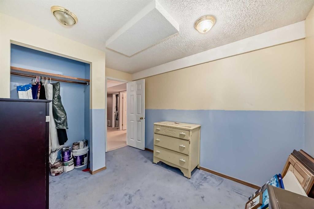 









110


Applebrook

Circle Southeast,
Calgary,




AB
T2A 7T3

