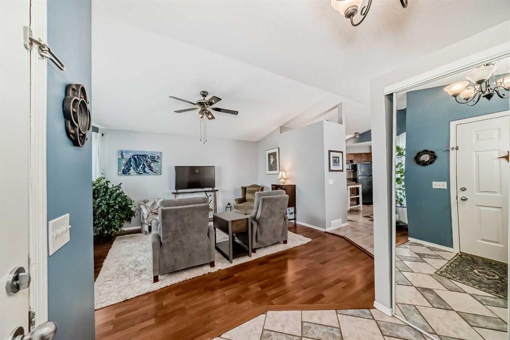 









110


Applebrook

Circle Southeast,
Calgary,




AB
T2A 7T3

