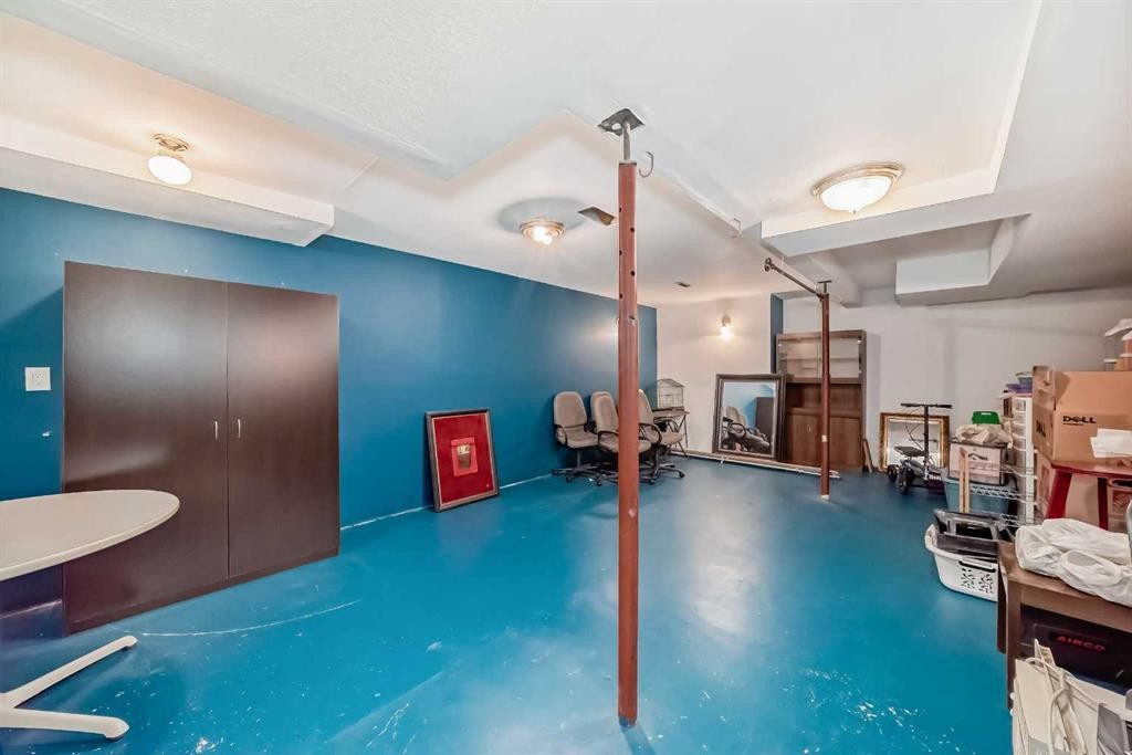 









110


Applebrook

Circle Southeast,
Calgary,




AB
T2A 7T3

