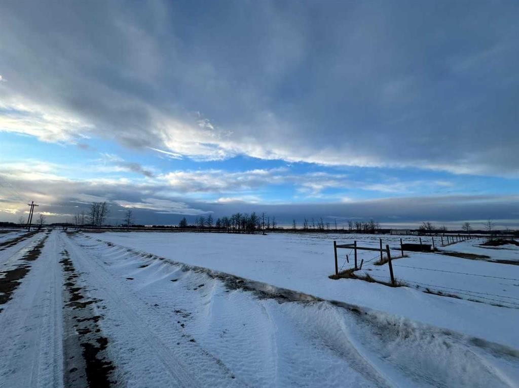 









385057A


RGE RD 4-3

Street,
Rural Clearwater County,







AB
T0M 0X0

