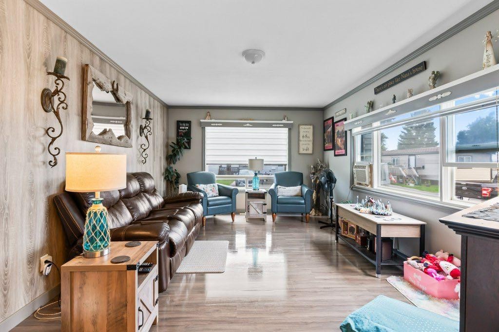 









6220


17

Avenue Southeast, 116,
Calgary,




AB
T2A 0W6

