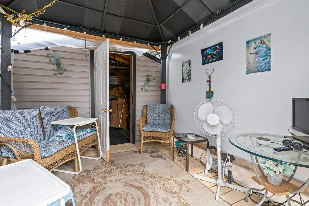 









6220


17

Avenue Southeast, 116,
Calgary,




AB
T2A 0W6

