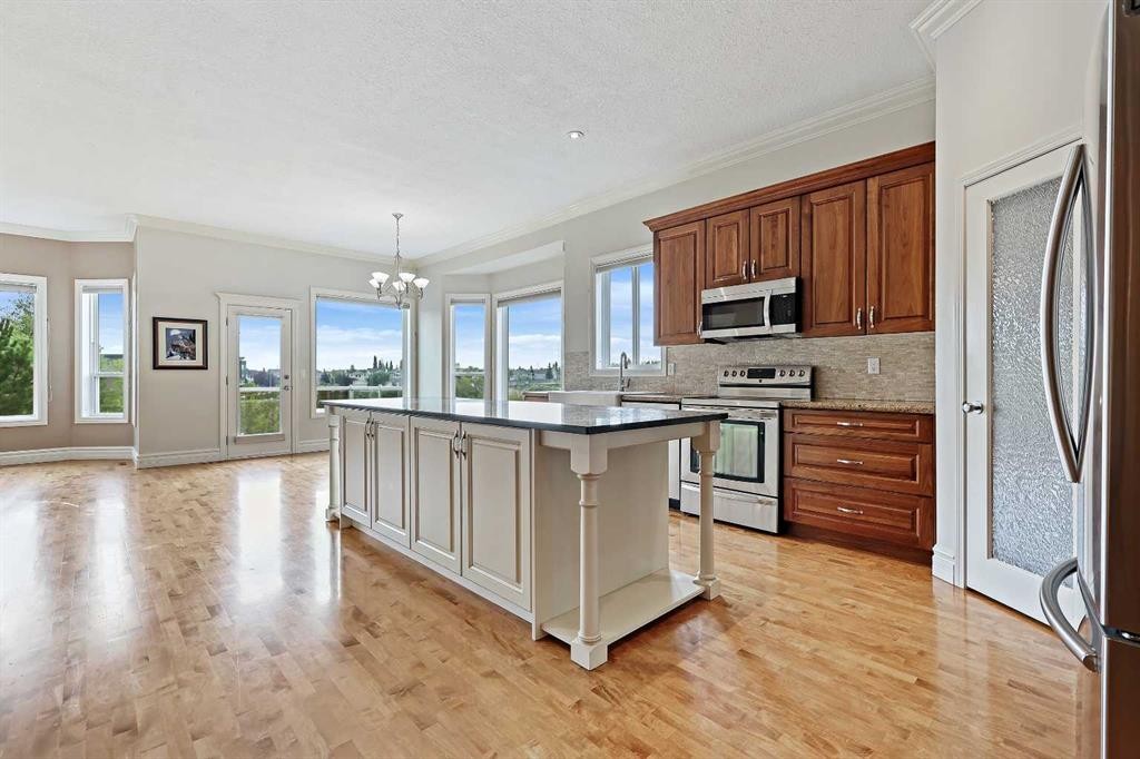 









49


Royal Highland

Road Northwest,
Calgary,




AB
T3G 4Y5

