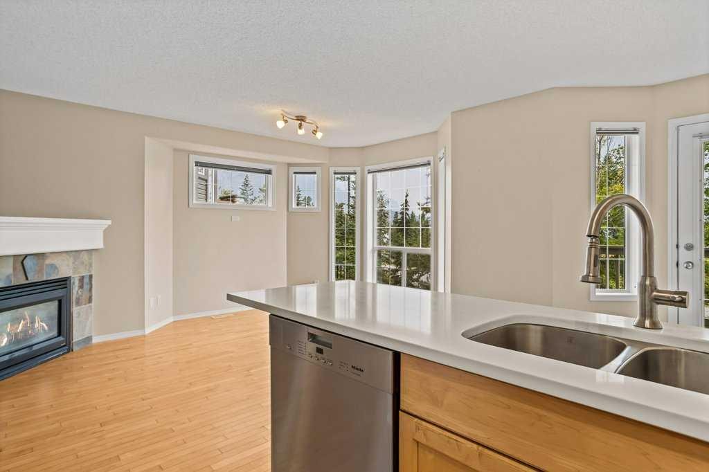 









819


Wilson

Way, 3,
Canmore,




AB
T1W 2Y8


