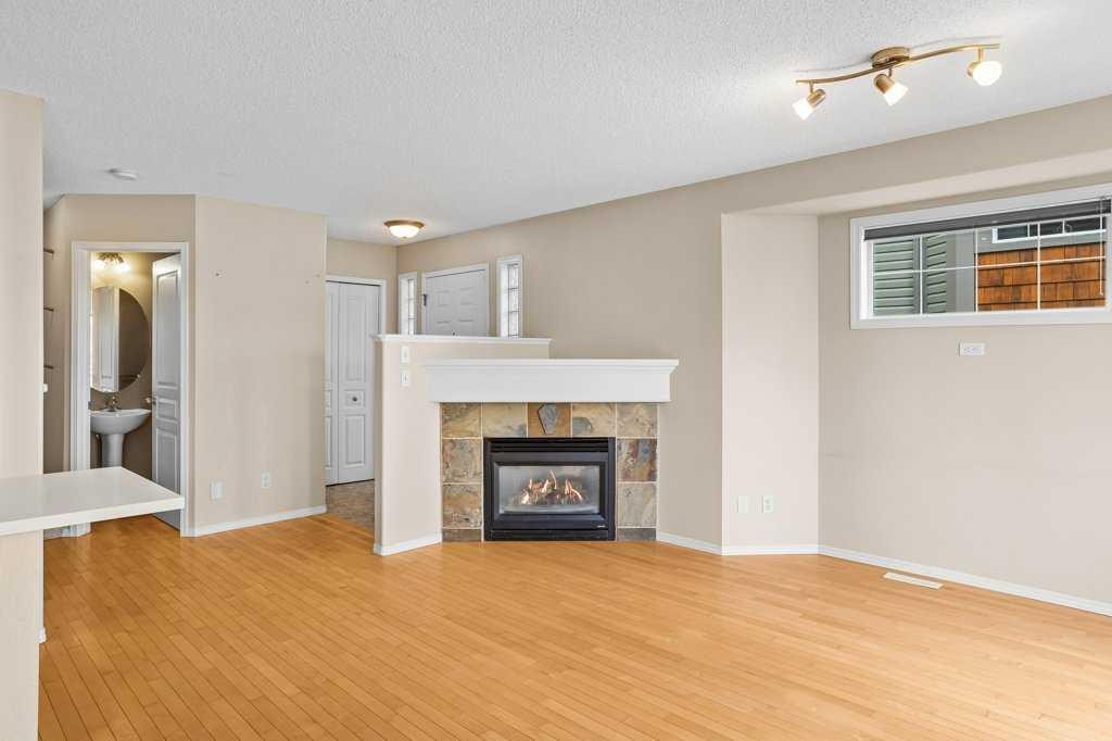 









819


Wilson

Way, 3,
Canmore,




AB
T1W 2Y8

