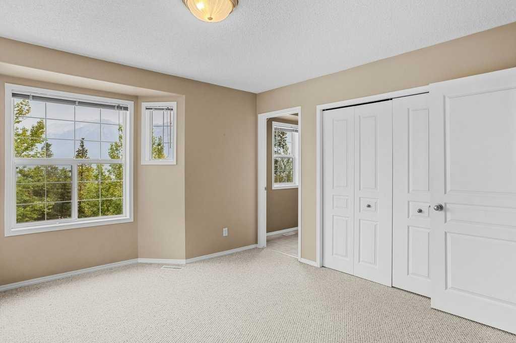 









819


Wilson

Way, 3,
Canmore,




AB
T1W 2Y8

