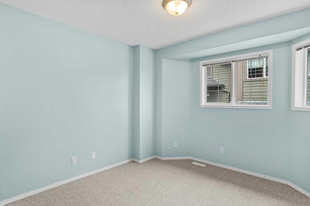 









819


Wilson

Way, 3,
Canmore,




AB
T1W 2Y8

