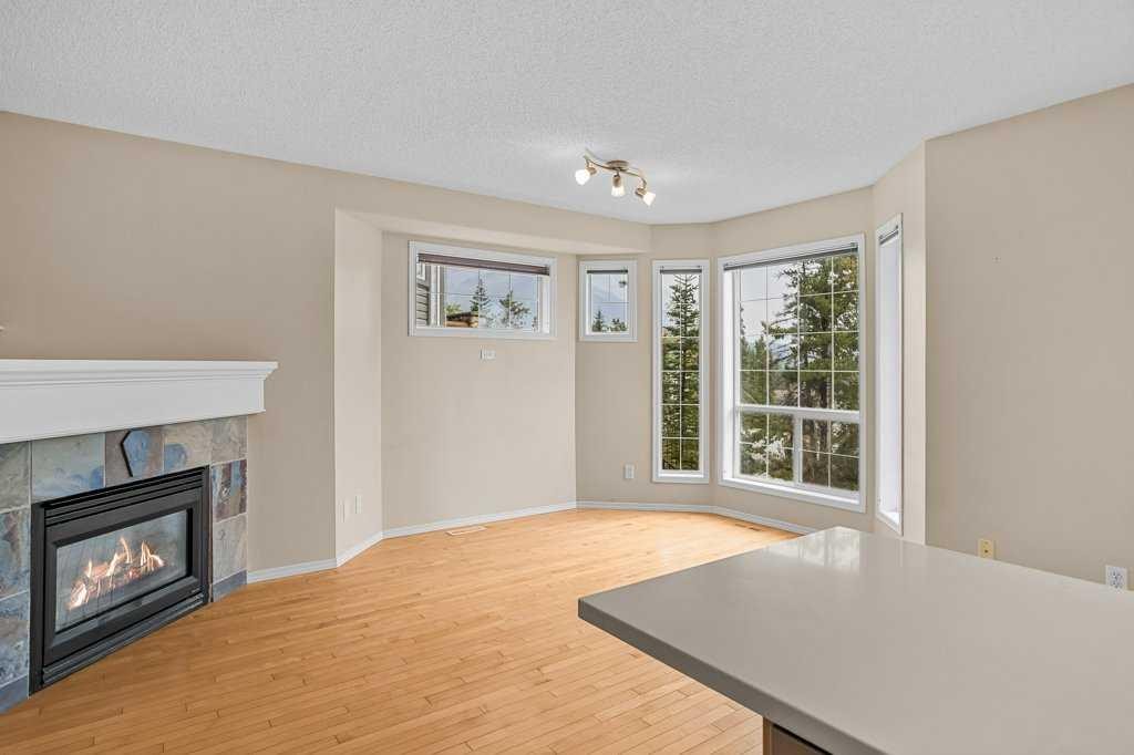 









819


Wilson

Way, 3,
Canmore,




AB
T1W 2Y8

