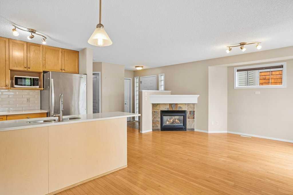 









819


Wilson

Way, 3,
Canmore,




AB
T1W 2Y8

