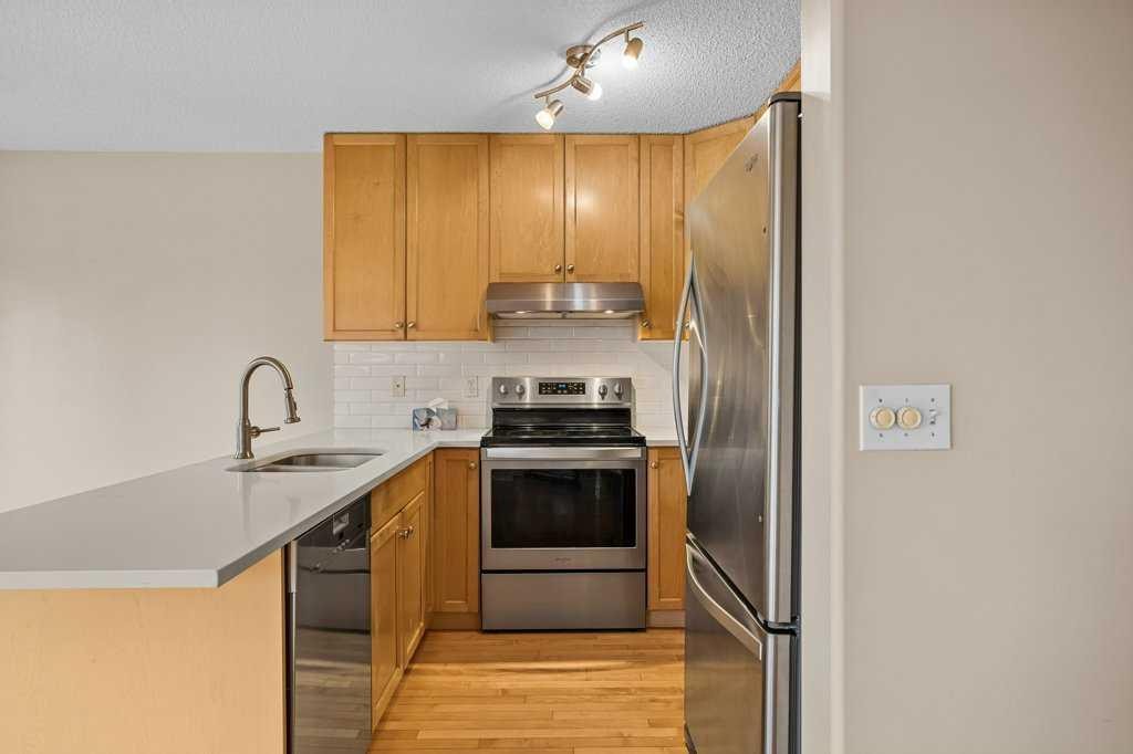 









819


Wilson

Way, 3,
Canmore,




AB
T1W 2Y8


