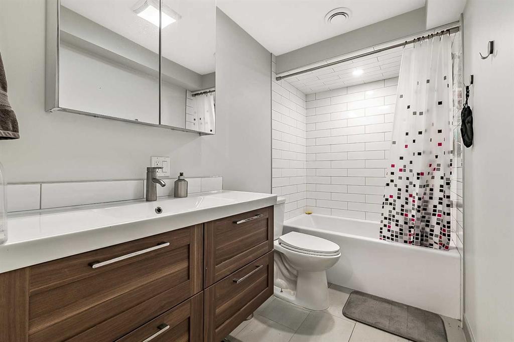 









4004


46

Street Southwest,
Calgary,




AB
T3B 6P3

