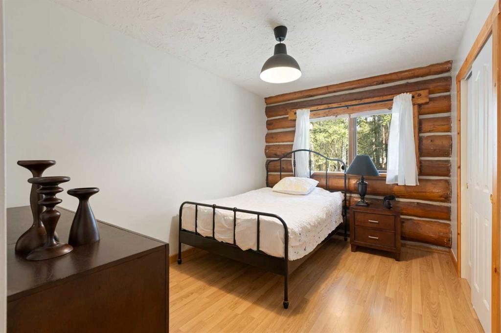 









29415


Range Road 52

, 4,
Rural Mountain View County,




AB
T0M 2E0

