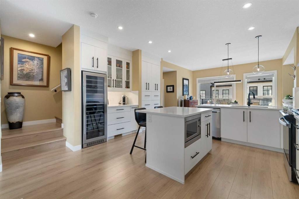 









7820


Spring Willow

Drive Southwest, 254,
Calgary,




AB
T3H 6E1

