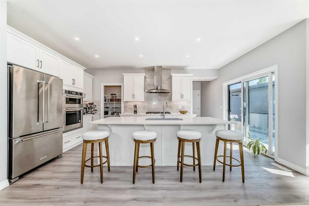 









1941


Mahogany

Boulevard Southeast,
Calgary,




AB
T3M 3P4

