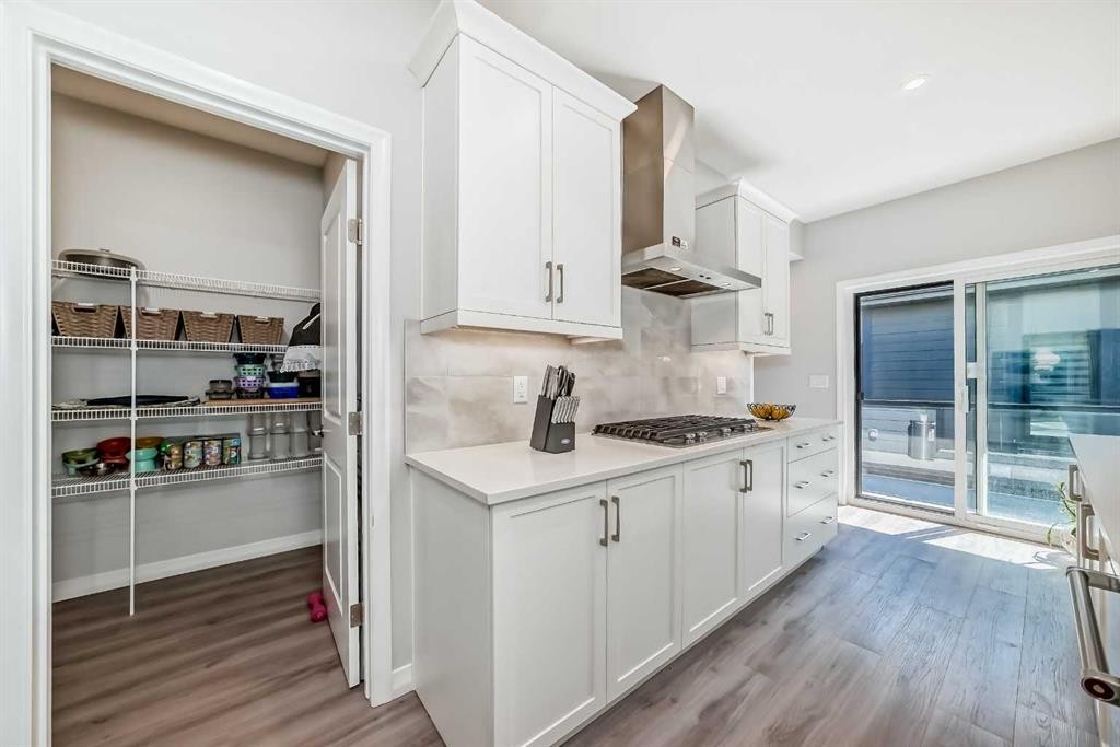 









1941


Mahogany

Boulevard Southeast,
Calgary,




AB
T3M 3P4

