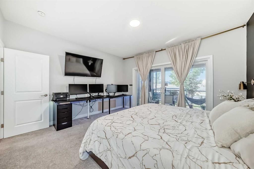 









1941


Mahogany

Boulevard Southeast,
Calgary,




AB
T3M 3P4

