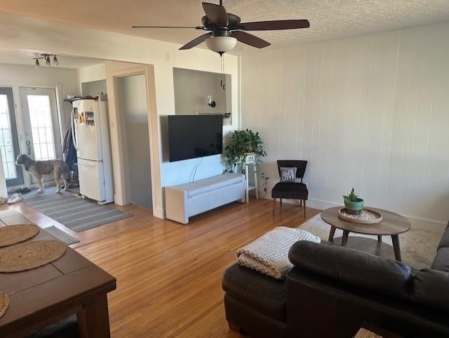 









25


Rossdale

Road Southwest,
Calgary,




AB
T3C2P1

