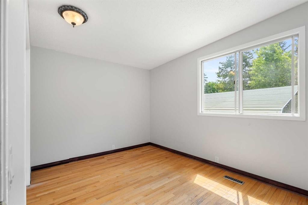 









703


130

Avenue Southwest,
Calgary,




AB
T2W 2M9

