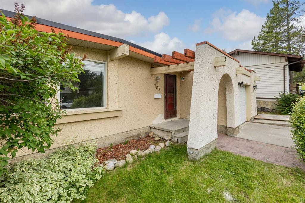 









703


130

Avenue Southwest,
Calgary,




AB
T2W 2M9

