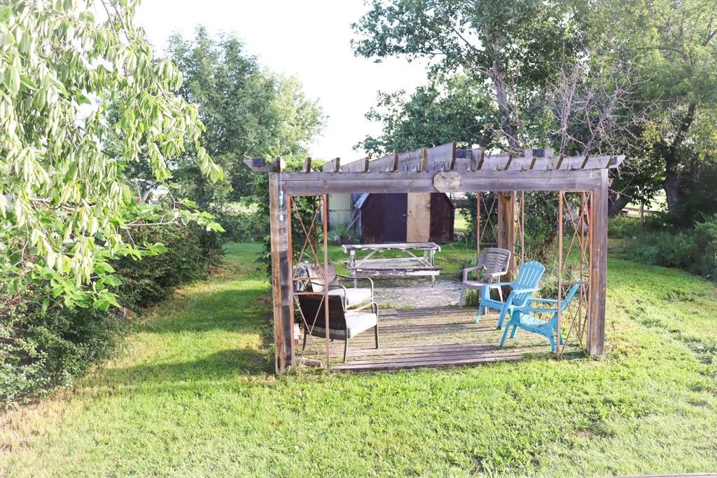









112


5

Street,
Keoma,




AB
T4A 1G6

