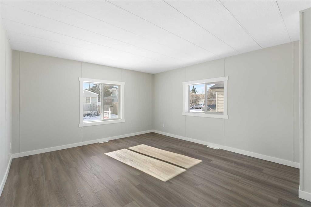 









6220


17

Avenue Southeast, 40,
Calgary,




AB
T2A 0W6

