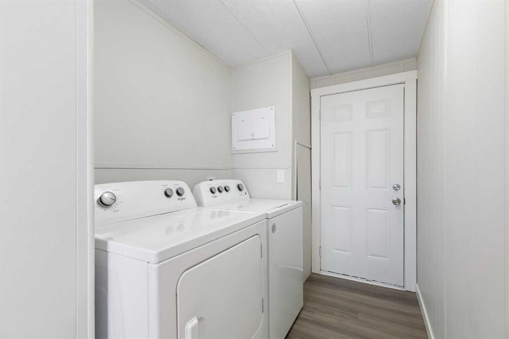 









6220


17

Avenue Southeast, 40,
Calgary,




AB
T2A 0W6

