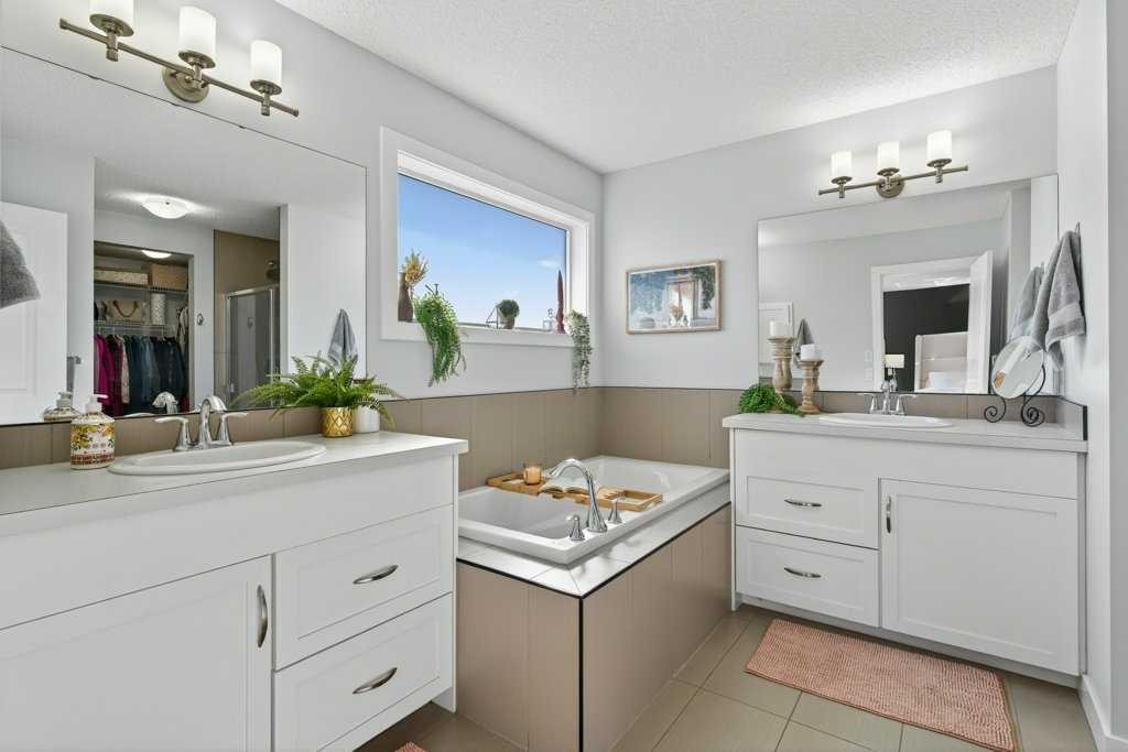 









1091


Brightoncrest

Green Southeast,
Calgary,




AB
T2Z 1G8

