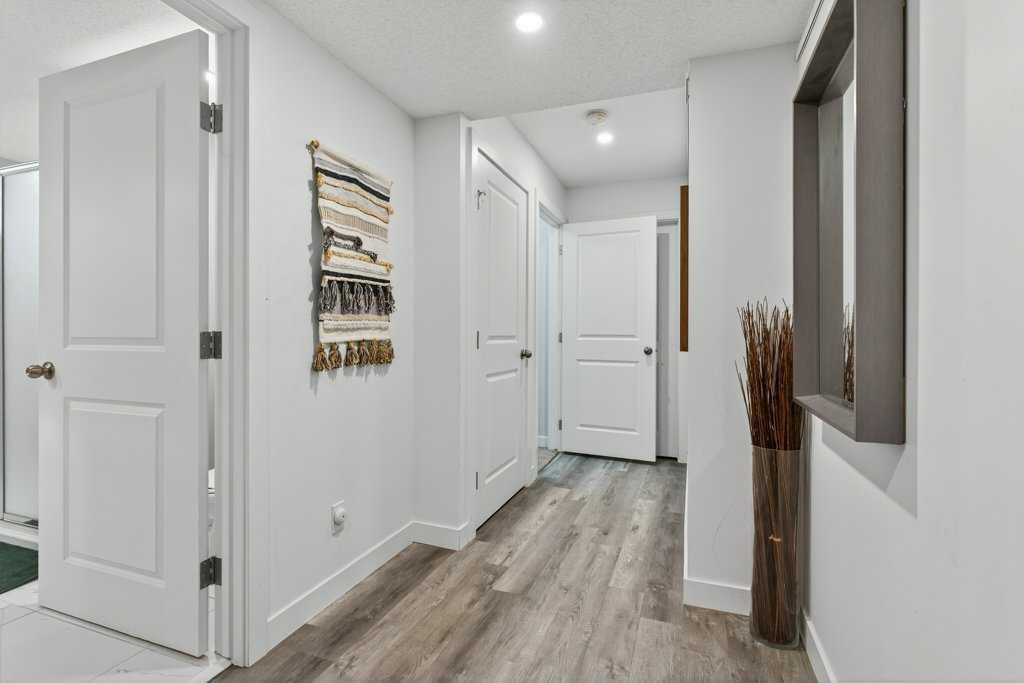 









1091


Brightoncrest

Green Southeast,
Calgary,




AB
T2Z 1G8

