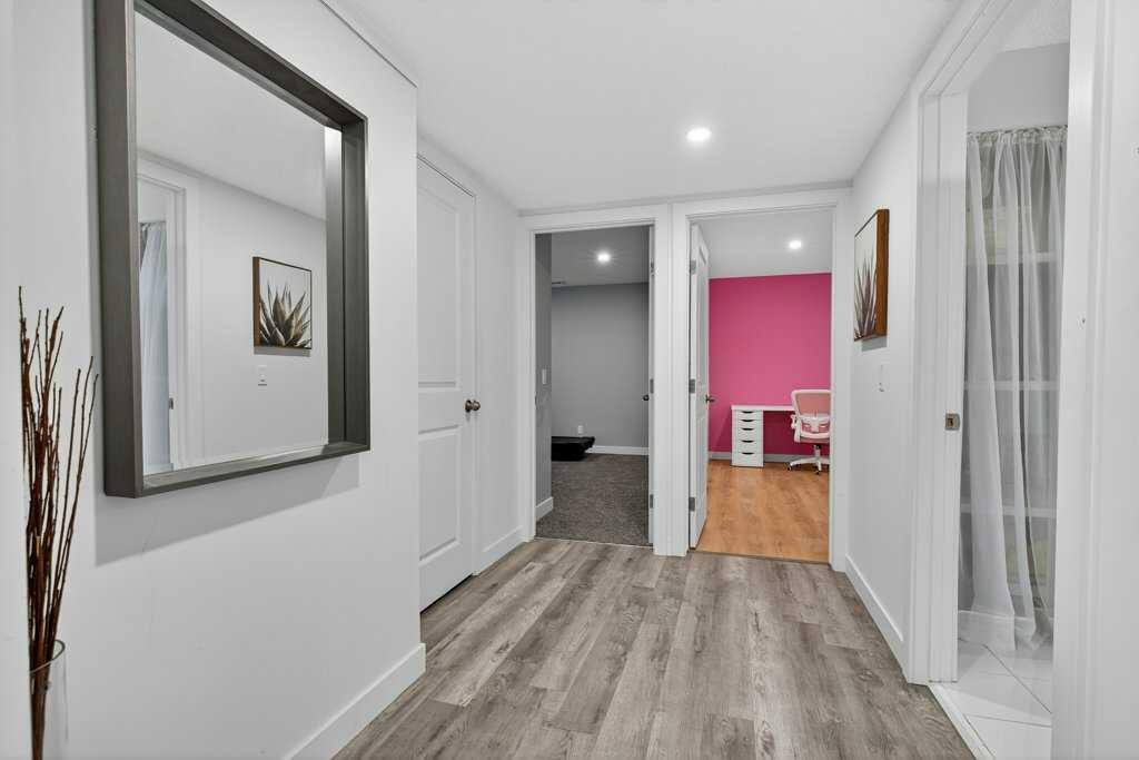 









1091


Brightoncrest

Green Southeast,
Calgary,




AB
T2Z 1G8

