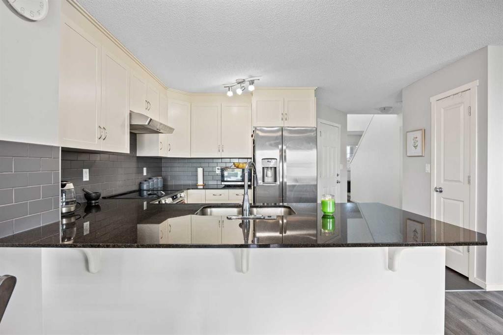 









180


Panatella

Way Northwest,
Calgary,




AB
T3K0X1


