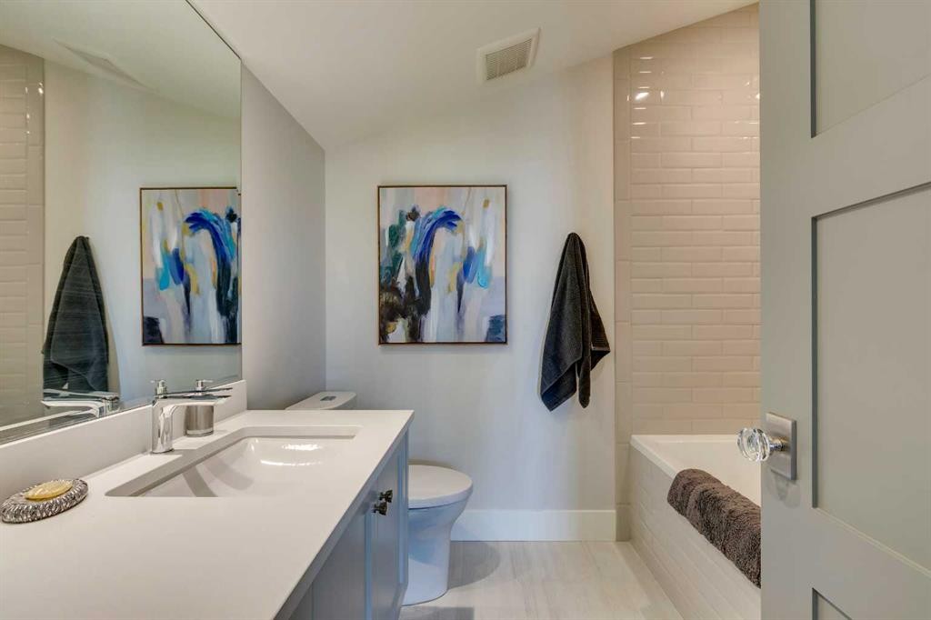 









1827


22

Avenue Southwest,
Calgary,




AB
T2T 0S1

