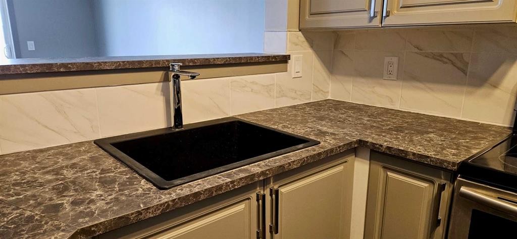 









1000


Citadel Meadow

Point Northwest, 311,
Calgary,




AB
T3G 5N5

