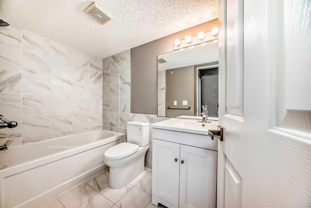 









1000


Citadel Meadow

Point Northwest, 311,
Calgary,




AB
T3G 5N5

