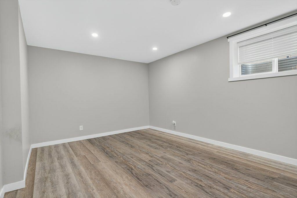 









234


Williamstown

Close Northwest,
Airdrie,




AB
T4B 0X9

