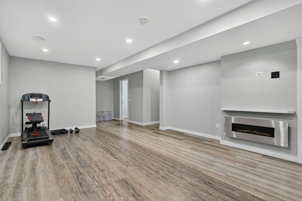 









234


Williamstown

Close Northwest,
Airdrie,




AB
T4B 0X9

