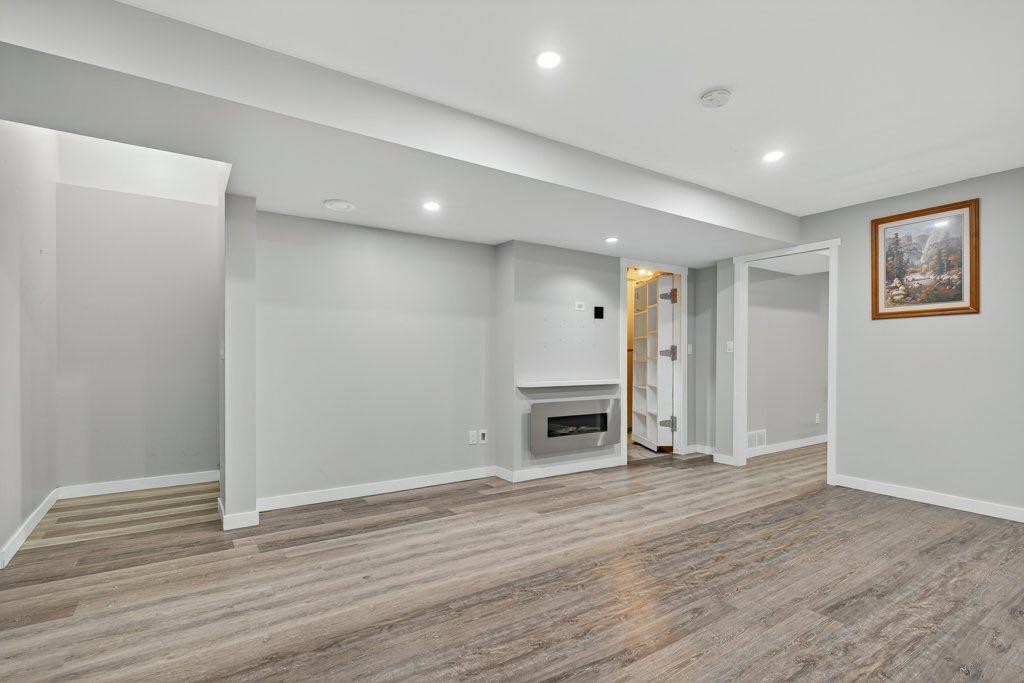 









234


Williamstown

Close Northwest,
Airdrie,




AB
T4B 0X9

